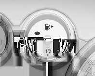 Όργανα και χειριστήρια 111 Ορισμένες εκδόσεις διαθέτουν κουμπί μηδενισμού ανάμεσα στο ταχύμετρο και το κέντρο πληροφοριών οδηγού: για να μηδενίσετε την ένδειξη, κρατήστε το κουμπί πατημένο επί μερικά