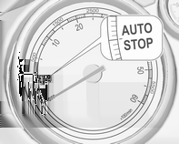 Οδήγηση και χρήση 175 Autostop Εάν το όχημα κινείται με μικρή ταχύτητα ή είναι σταματημένο, μπορείτε να ενεργοποιήσετε τη λειτουργία Autostop ως εξής: Πατήστε το πεντάλ του συμπλέκτη μετακινήστε το