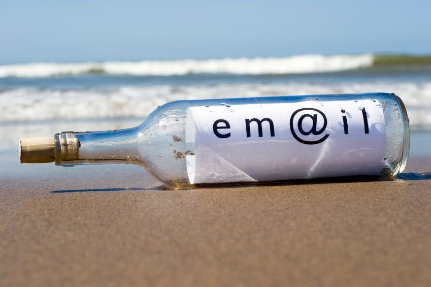 Τι είναι το Email Marketing Wikipedia: Email Marketing: directly marketing a commercial message to a group of people using Email.
