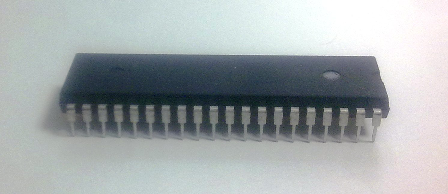 4. TKN Bootloader Στα πλαίσια αυτής της διπλωματικής αναπτύχθηκε ένας δικτυακός bootloader για 8bit AVR μικροελεγκτές. Ο ορισμός του bootloader δίνεται στο κεφάλαιο Bootloader.