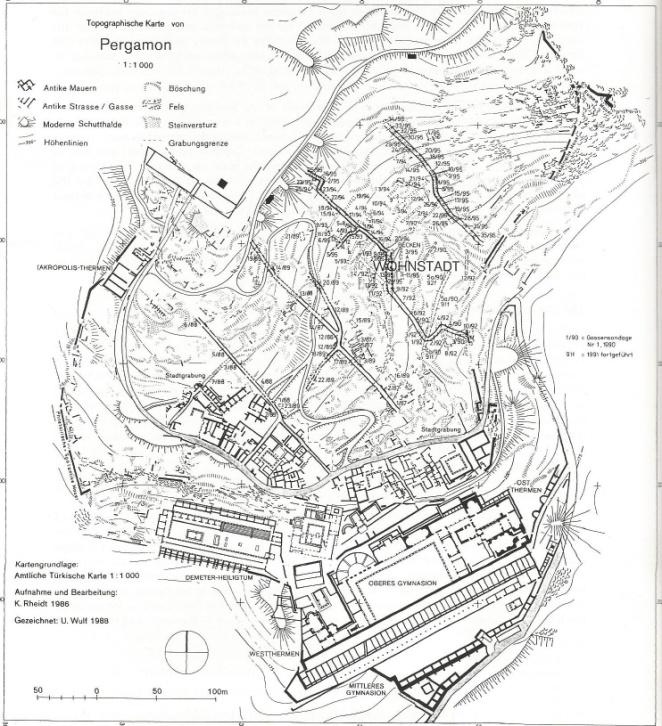 παράδειγμα δρόμοι που σχημάτιζαν V, οφείλονται κατά πάσα πιθανότητα στην τοπογραφία της περιοχής, καθώς και στη μορφολογία του εδάφους του λόφου που ήταν χτισμένη η Πέργαμος (εικόνα 6).