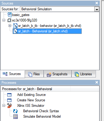 Το SR-Latch test bench Αφού σώσουμε το παραπάνω επιλέγουμε το tb αρχείο που φτιάξαμε στο παράθυρο Sources και επιπλέον επιλέγουμε Behavoural