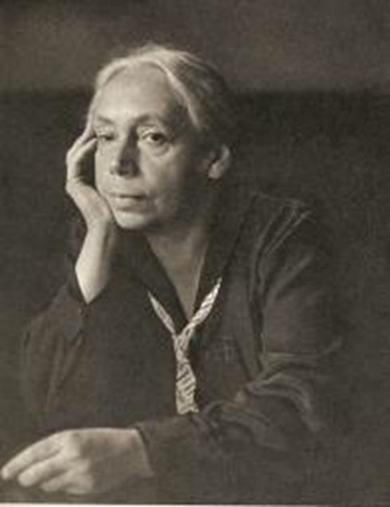 Käthe Kollwitz (8 Ιουλίου 1867-22 Απρίλη του 1945) ήταν Γερμανή ζωγράφος, χαράκτρια, γλύπτρια και της οποίοας το έργο που