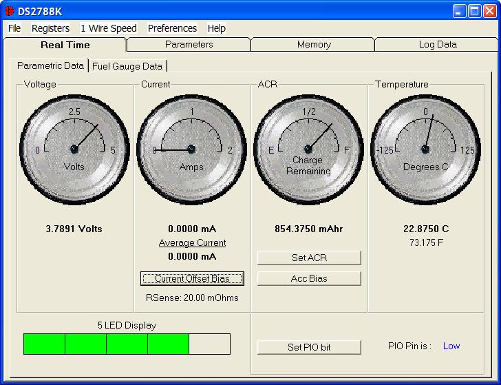 Parametric Data Tab DS2788K The Parametric Data Sub Tab displays the latest real-time measurements of cell voltage, temperature, current and accumulated charge with both analog meter readouts and