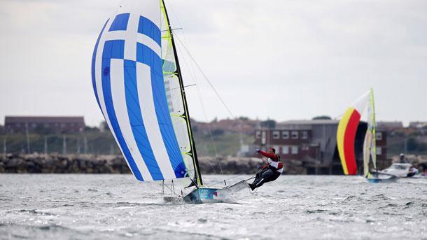 Αγώνες για τον Ελληνικό Ερυθρό Σταυρό Ημερίδα με θέμα την οδική ασφάλεια Για 5η συνεχόμενη χρονιά η Ιστιοπλοϊκή Ομοσπονδία διοργάνωσε ιστιοπλοϊκούς αγώνες (30 Νοεμβρίου 1 Δεκεμβρίου 2013), τα έσοδα