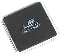 Ο ATmega 128L είναι ένας 8-bit μικροϋπολογιστής αρχιτεκτονικής RISC, διαθέτει 53 Ι/Ο προγραμματιζόμενα pin, η τροφοδοσία του είναι από 2.7 V έως τα 5.5 V και χρησιμοποιεί κρύσταλλο στα 3,6864 MHz.