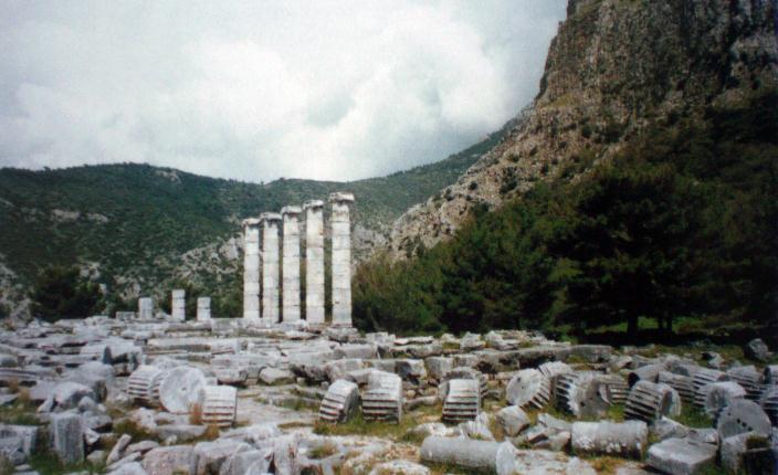 Το ιερό της Αθηνάς