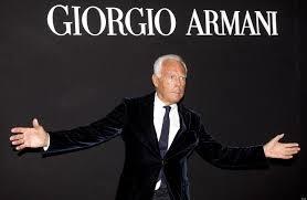 Ο Τζιόρτζιο Αρμάνι, είναι Ιταλός σχεδιαστής μόδας, παγκοσμίως γνωστός για τα ανδρικά του κοστούμια.