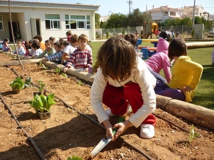 Λίγα λόγια για το σχολείο και την συμμετοχή στο ΒΑΣ Το 16 ο Νηπιαγωγείο Χαλανδρίου ξεκίνησε την λειτουργία του την σχολική χρονιά 2009-2010.