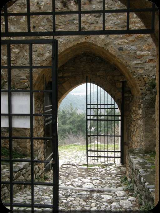 Στην πύλη