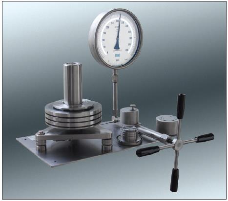 Väčšiu citlivosť má mikrometer, ktorý vznikne sklonením meracej trubice nádobkového tlakomera.