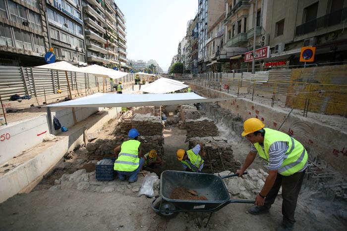 4.2 Όταν καλείται το Ε.Κ.Α.Β. πρέπει πάντα να δίνονται οι ακόλουθες πληροφορίες : Ο αριθμό τηλεφώνου.