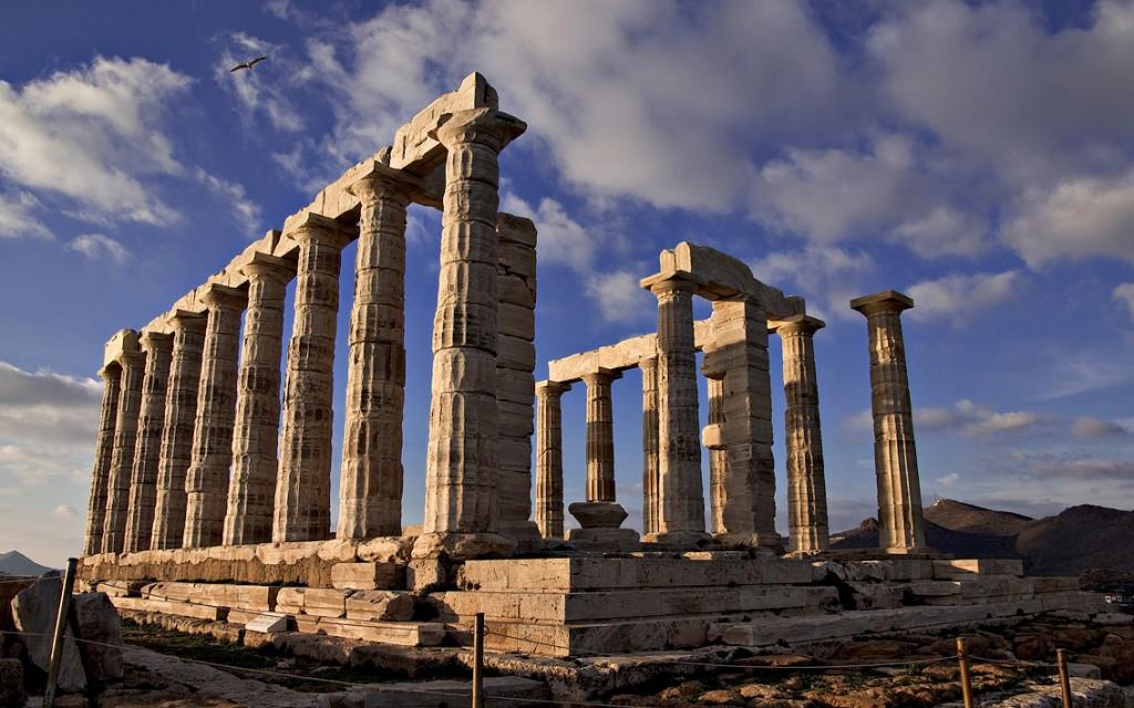 ο ναός του Ποσειδώνα στο Σούνιο, το Ωδείο του Περικλή στην Αθήνα και το