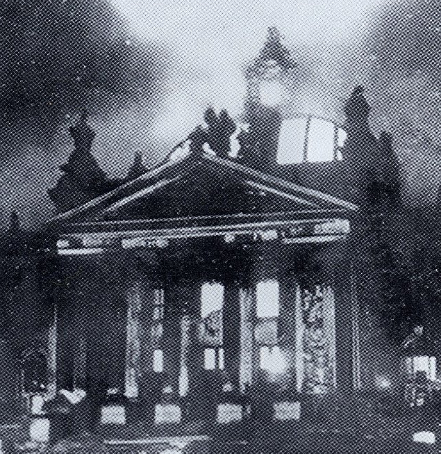 Το ιστορικό κτίριο της Γερµανίας, το Reichstag του Βερολίνου, εκλήθη να καλύψει