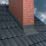 TREPTELE PENTRU ACOPERIŞ Treptele metalice RSB permit un acces ușor și sigur pe suprafaţa acoperișului, pentru lucrări de întreţinere.