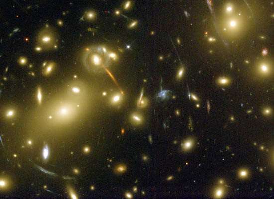 Σκηνή 3 η : Hubble Space