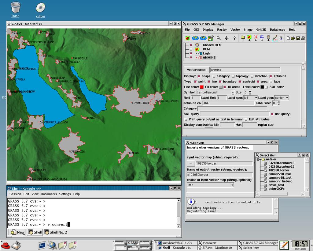 Σύντομη Εισαγωγή Το GRASS GIS αναπτύχθηκε από το 1984, πάντα ήταν Open Source (Ανοιχτού Κώδικα), και από το 1999 υπό την άδεια GNU GPL Γραμμένο σε γλώσσα