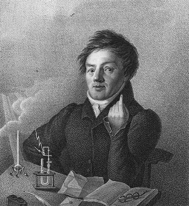 Johann Wolfgang Döbereiner 1780 1849 Ο Döbereiner ήταν ο πρώτος που παρατήρησε ότι υπήρχαν ομάδες χημικών στοιχείων που επονομάστηκαν τριάδες και παρουσίαζαν ομοιότητες στις χημικές τους ιδιότητες.