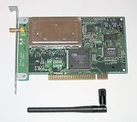 Κάρτα δικτύου Συνδέει τον Η/Υ σε κάποιο δίκτυο Περιέχει ROM με έναν μοναδικό αριθμό διεύθυνσης MAC Ενσύρματη κάρτα: Σύνδεση με καλώδιο Ethernet (RJ45) Ταχύτητες 10, 100, 1000 Mbit/s Σύνδεση