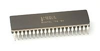 Επεξεργαστές 8086 και 8088 1976: Intel 8086, 16-bit registers & data-bus 29,000 transistors 0.
