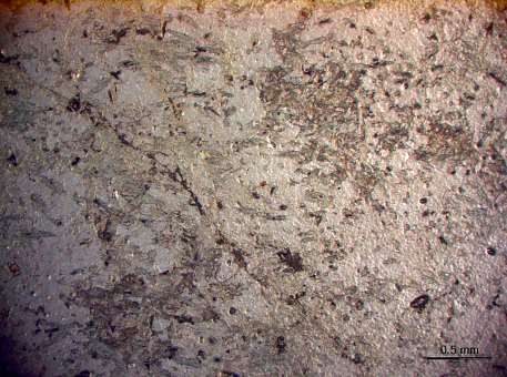 Εικόνα 66: Κρύσταλλοι χαλαζία που δευτερογενώς έχουν πληρώσει τα διάκενα μεταξύ των κρυστάλλων (δείγμα ΒΕ24-διασταυρωμένα nicols).
