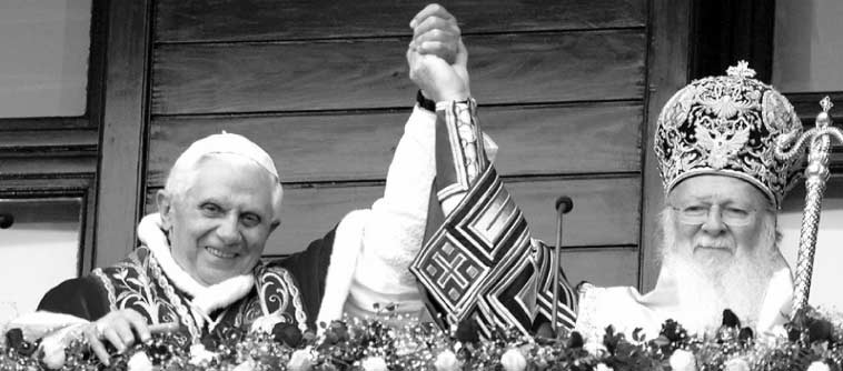 4 Χριστούγεννα 2006 ΕΘΝΙΚΟΣ ΚΗΡΥΞ ΣΑΒΒΑΤΟ 23 - ΚΥΡΙΑΚΗ 24 ΕΚΕΜΒΡΙΟΥ 2006 Οπως δηµοσιεύθηκε στη Νιου Γιορκ Τάιµς ΟΙ ΑΠΟΣΤΟΛΟΙ ΤΗΣ ΕΙΡΗΝΗΣ Ο Πάπας Βενέδικτος ο 16ος, 265ος διάδοχος του Αγίου Πέτρου,