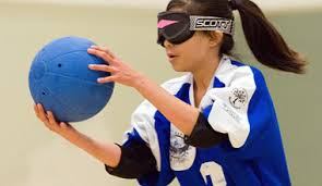 5 ΕΞΟΠΛΙΣΜΟΣ Στο Goalball όλοι οι παίκτες πρέπει να κρύβουν τα μάτια τους, για να εξισωθούν τα προβλήματα όρασης ή της τύφλωσης που αντιμετωπίζουν.