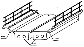 Obr. 4.49a Priečny rez KO-1 Obr. 4.49b Priečny rez KO-2 Príklad konštrukčnej zostavy jednokoľajného železničného mosta z dosiek MZD je na obr. 4.50.