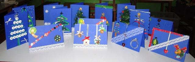 Θεματική Προσέγγιση: «Οι γιορτές των Χριστουγέννων και της Πρωτοχρονιάς στην τάξη μας» 1. Κατασκευή Αυτοσχέδιων Χριστουγεννιάτικων καρτών από «άχρηστα» υλικά. 2. Κατασκευή- Αγγελάκια από μαλλί. 3.