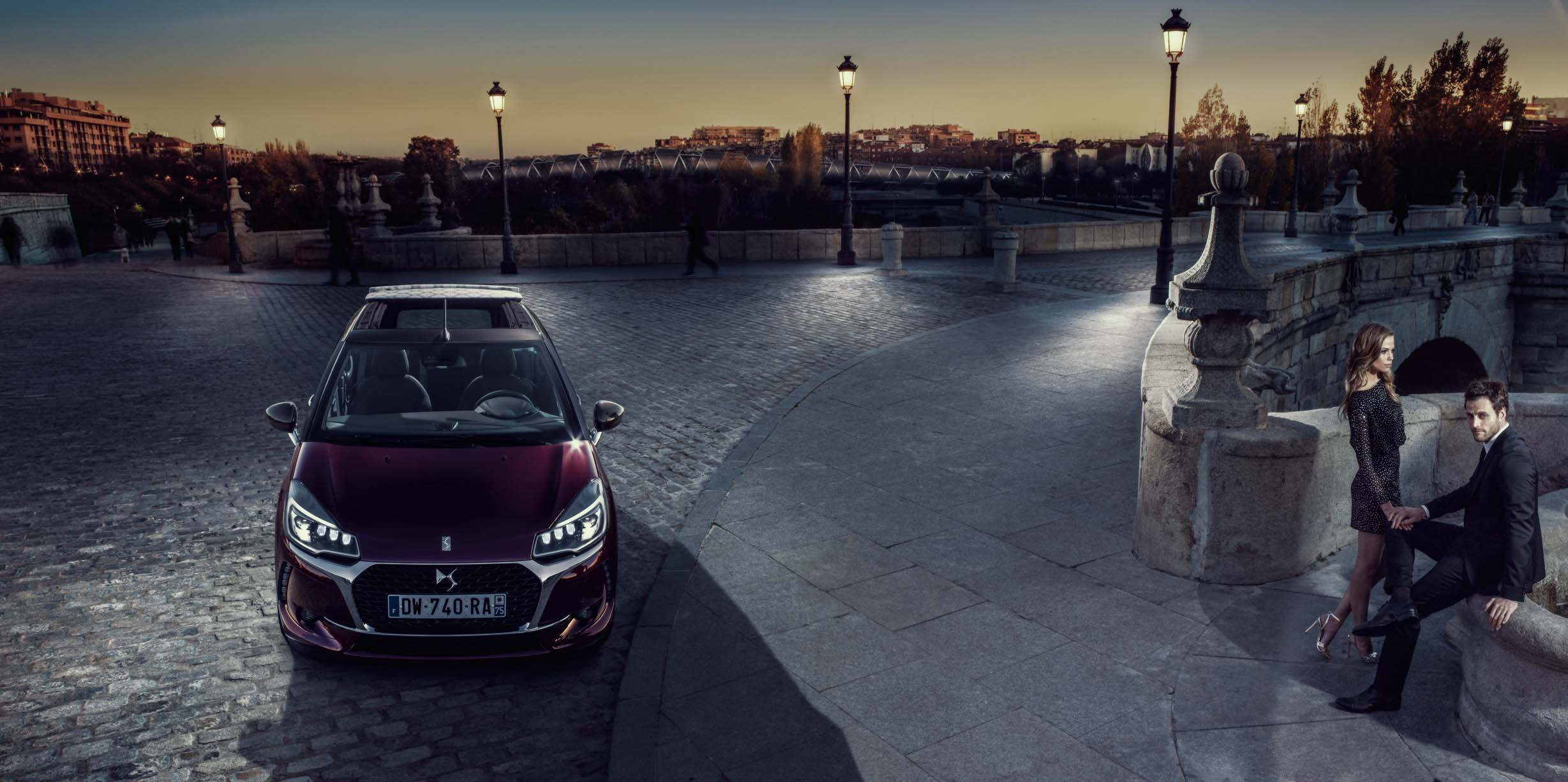 DS 3 CABRIO ΑΠΟΛΑΥΣΗ ΤΗΝ ΚΑΘΕ ΣΤΙΓΜΗ Νιώστε την ανεπανάληπτη αίσθηση ελευθερίας που σας χαρίζει το Νέο DS 3 Cabrio και απολαύστε την κάθε στιγμή.