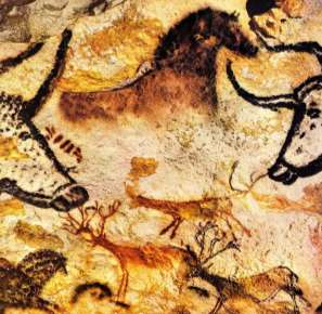 Οι πρώτες τοιχογραφίες χρονολογούνται περί το 15.000 π.χ. Διαφορετικά είδη ζώων απεικονίζονται σε αυτές. Βίσωνες, άλογα και βόδια αλλά και άνθρωποι.