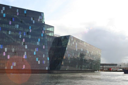 Olafur Eliasson Façade for Harpa Reykjavik Concert Hall and Conference Centre, 2011 Συνεργασία µε τους Henning Larsen Architects.