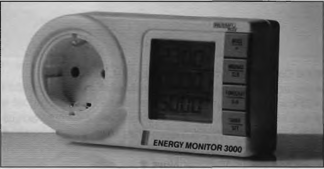 Energy Monitor 3000 από την Voltcraft (Conrad, 40 ευρώ) Μετρητής με εφεδρική μπαταρία και αυτόματη διακοπή μετά από 1 λεπτό Οθόνη τριών γραμμών Μετρά τάση, ρεύμα, συχνότητα, πραγματική ισχύ,