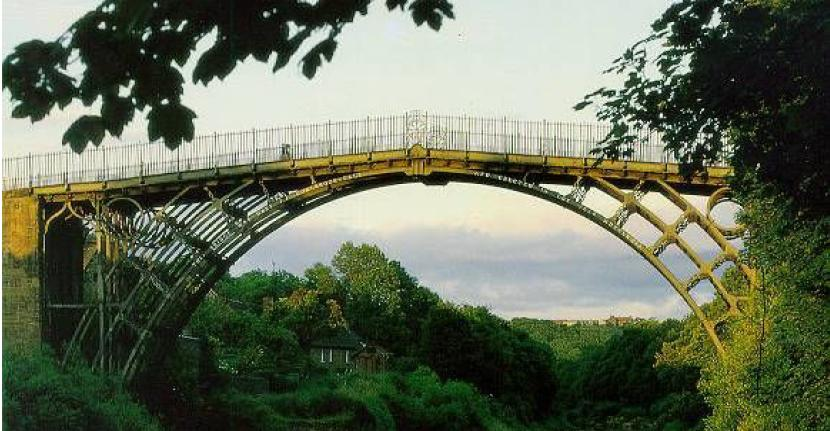 Η γέφυρα Ironbridge (σιδηρά γέφυρα) κοντά στο Coalbrookdale, είναι η πρώτη γέφυρα από χυτοσίδηρο, σύμβολο της Βιομηχανικής Επανάστασης.