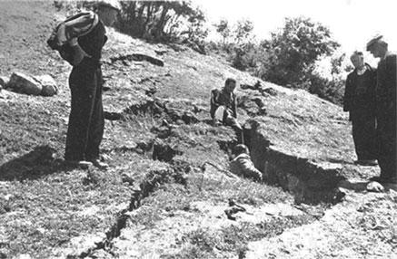 ΣΟΦΑΔΕΣ - 1954 Κατά το σεισμό που έπληξε την ευρύτερη περιοχή Σοφάδων, με μέγεθος M=7.