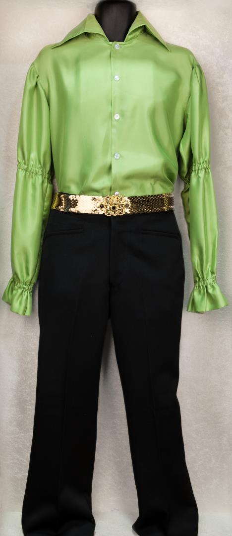 Elvis Presley Custom-Tailored Outfit Το κοστούμι του Elvis Presley είναι ειδικά σχεδιασμένο από την εταιρεία I.