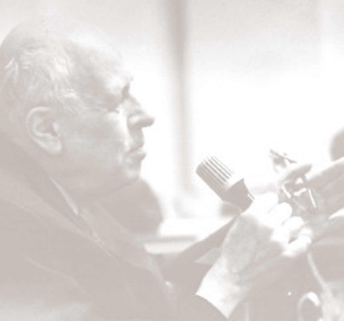 Αντρέι Ζαχάρωφ - Πηγή έμπνευσης του Βραβείου Αντρέι Ζαχάρωφ - Πηγή έμπνευσης του Βραβείου Από το 1988, το Ευρωπαϊκό Κοινοβούλιο απονέμει ετησίως το «Βραβείο Ζαχάρωφ για την Ελευθερία της Σκέψης» σε