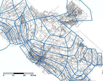 Σχήµα 3.7: ιακριτοποίηση υδροφορέα υτικής Θεσσαλίας, µε βάση τις υδραυλικές συνθήκες του υδροφορέα. ιακρίνονται οι ισοδυναµικές γραµµές και η χάραξη των κυττάρων σύµφωνα µε αυτές (Τέγος, 2005). 3.6.