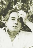 Βασίλης Φωτόπουλος (1934-2007) Σκηνογράφος, ζωγράφος και ενδυματολόγος με διεθνή καταξίωση, γεννημένος στην Καλαμάτα. Ως σκηνογράφος, πρωτοεμφανίστηκε σε παράσταση της Εθνικής Λυρικής Σκηνής το 1958.