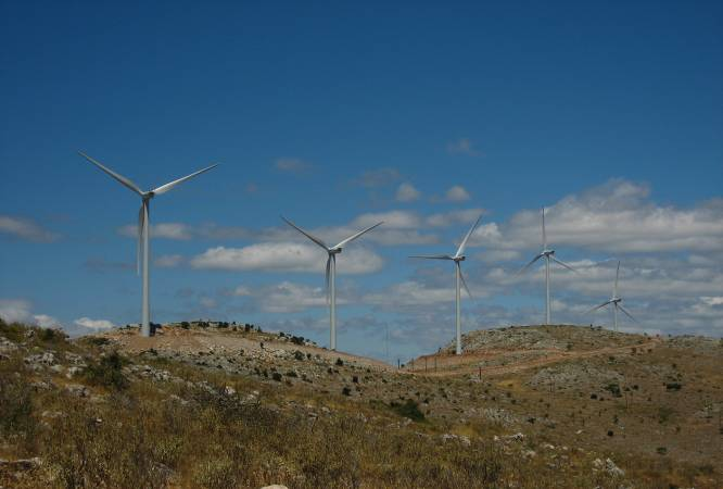 Ενέργεια Αιολικά Πάρκα Ομάδα 11 Α/Π City Electric Α.Ε. Άλλα αιολικά έργα 387 % MW αιολικά πάρκα στην Νότια Εύβοια (στάδιο αδειοδότησης). Ήδη έχει μισθωθεί έκταση 11.