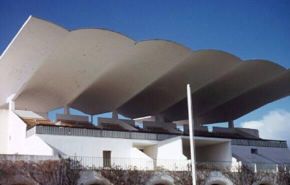 1 Eduardo Torroja (1899-1961) δομικός μηχανικός (1)Algeciras Market Hall, Cadiz, Ανδαλουσία, Ισπανία, 1933 πηγή: www.en.wikipedia.