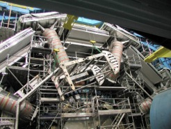Χρειαζόμαστε ATLAS at CERN μεγάλους - Αριστοτέλειο ανιχνευτές Οι Eλληνικοί θάλαμοι μιονίων που κατασκευάστηκαν στο