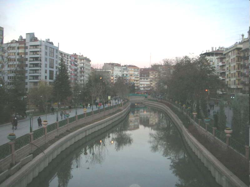 Ποταµός Porsuk στο Eskisehir, Τουρκία (50 εκατ. δολάρια) http://en.