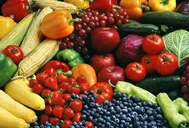 Graf č. 49 nevyhovujúcich vzoriek strukoviny Čerstvé ovocie, zelenina a zemiaky V roku 2011 bolo v laboratóriách ŠVPÚ analyzovaných spolu 755 vzoriek čerstvého ovocia a zeleniny.