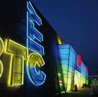 BTC City nakupovalno, rekreativno-πportno, zabaviπëno in poslovno srediπëe Zemljevid BTC Cityja Na leto nas obiπëe veë kot 20 milijonov obiskovalcev.