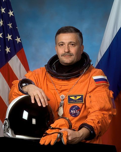 Η πτυχιακή αυτή γίνεται προς τιμή του Ελληνορώσου αστροναύτη Θεόδωρου Νικολάγιεβιτς Γιουρτσίχιν1.