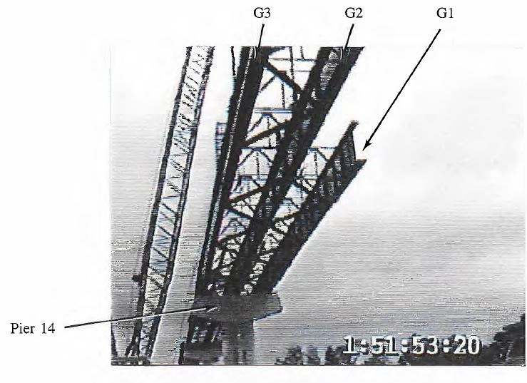 Χιώτη Ευσταθία Σχήµα 3: Schoharie Creek Bridge[6] 4. TENNESSEE HIGHWAY Η γέφυρα στον αυτοκινητόδροµο 69 στο Tennessee κατέρρευσε κατά την διάρκεια κατασκευής της στις 16 Μαρτίου 1995.