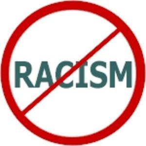 Τι είναι ο κοινωνικός ρατσισμός ; Είναι ο ρατσισμός που υπάρχει μεταξύ των ανθρώπων που ανήκουν σε διαφορετικές κοινωνικές τάξεις, που έχουν διαφορά πχ στα οικονομικά τους, στην περιοχή που