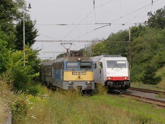 107 rovnako z rodiny Traxx, ktorý sa tiež zúčastnil týchto skúšok. Elektrický rušeň 186.238 bol vyrobený v roku 2009 pod výrobným číslom 34 442.