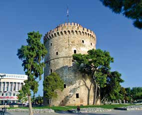 2η ΗΜΕΡΑ: Πρωινό και αναχώρηση για ΣΟΥΡΩΤΗ, για να επισκεφθούμε την ΙΕΡΑ ΜΟΝΗ ΑΓΙΟΥ ΙΩΑΝΝΟΥ ΤΟΥ ΘΕΟΛΟΓΟΥ, που βρίσκεται στη Σουρωτή Θεσσαλονίκης, 28 περίπου χιλιόμετρα από την Θεσσαλονίκη, όχι μακριά